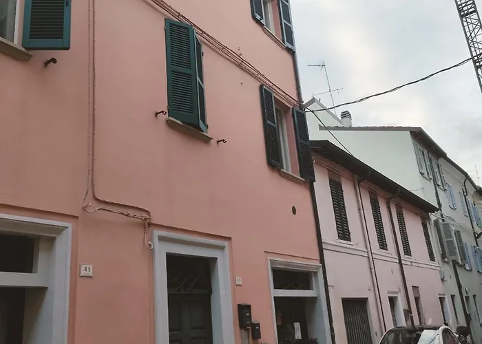 Il Nido Di Silvia A Due Passi Dal Teatro Rossini